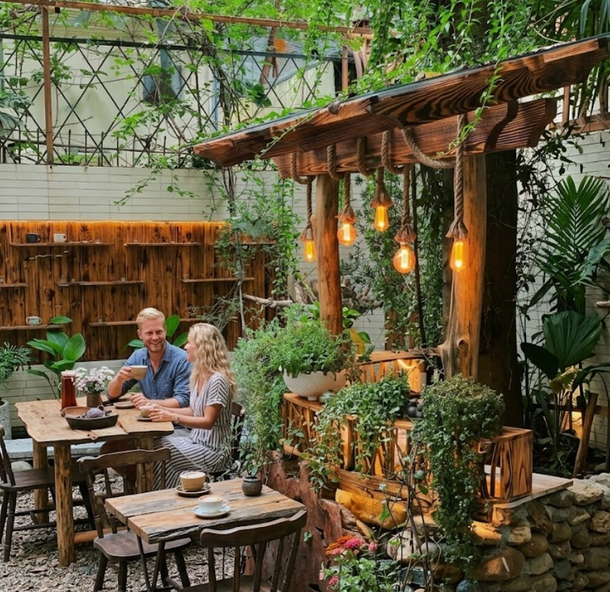 Dịch Vụ Phun Muỗi - Côn Trùng Khuôn Viên Farmstay Đà Lạt